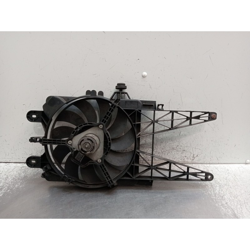 Recambio de electroventilador para fiat punto (188_) 1.2 60 (188.030, .050, .130, .150, .230, .250) referencia OEM IAM 861588N  