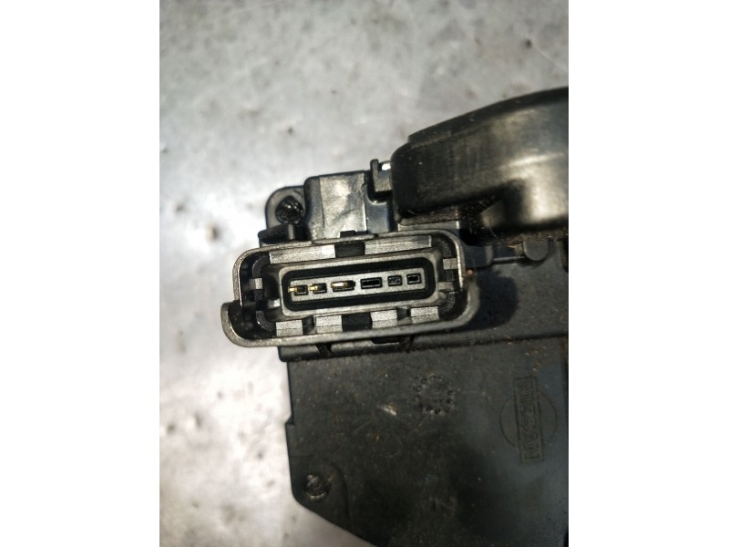 Recambio de motor cierre centralizado trasero izquierdo para nissan micra iii (k12) 1.2 16v referencia OEM IAM  5P 2005