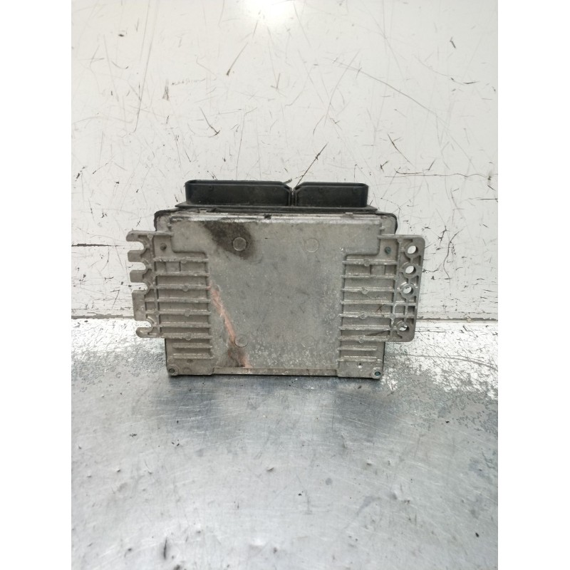 Recambio de centralita motor uce para nissan micra iii (k12) 1.2 16v referencia OEM IAM MEC37300 F27514 2005