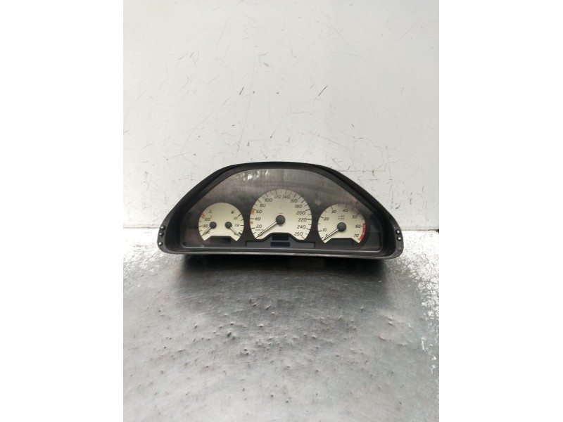 Recambio de cuadro instrumentos para mercedes-benz clk (c208) clk 320 (208.365) referencia OEM IAM 110008901007  1197