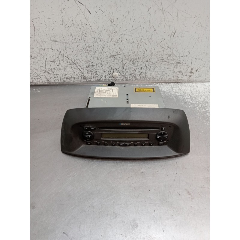 Recambio de sistema audio / radio cd para fiat punto (188_) 1.2 60 (188.030, .050, .130, .150, .230, .250) referencia OEM IAM 76