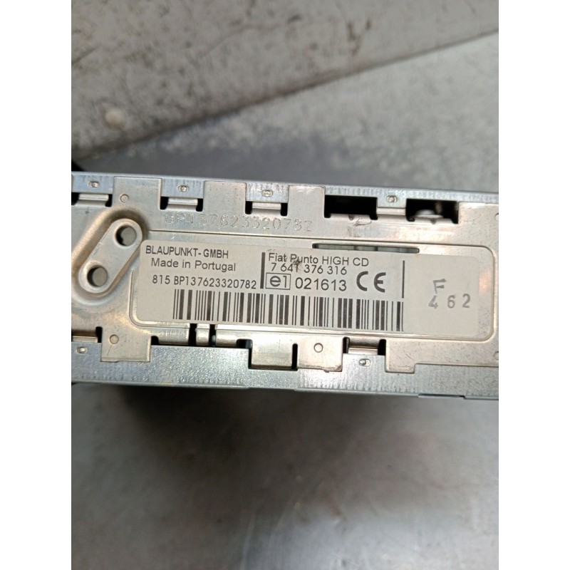 Recambio de sistema audio / radio cd para fiat punto (188_) 1.2 60 (188.030, .050, .130, .150, .230, .250) referencia OEM IAM 76