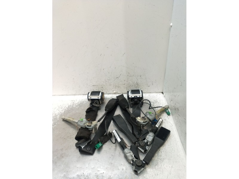 Recambio de juego cinturones delantero para opel corsa d (s07) 1.4 (l08, l68) referencia OEM IAM  5P 2006