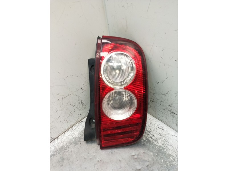 Recambio de piloto trasero derecho para nissan micra iii (k12) 1.2 16v referencia OEM IAM   2005