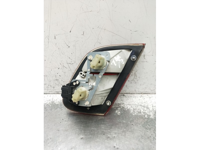 Recambio de piloto trasero izquierdo interior para mercedes-benz clk (c208) clk 320 (208.365) referencia OEM IAM   1997