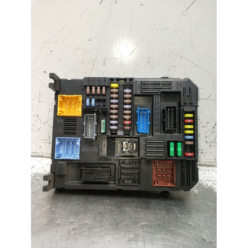 Recambio de caja reles / fusibles para citroën c3 aircross i (2r_, 2c_) 1.5 bluehdi 100 (2cyhyj) referencia OEM IAM 9819851280 B
