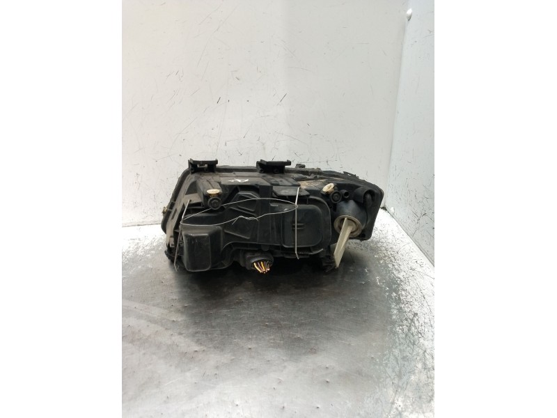 Recambio de faro derecho para audi allroad c5 (4bh) 2.5 tdi quattro referencia OEM IAM  VER FOTOS 2000