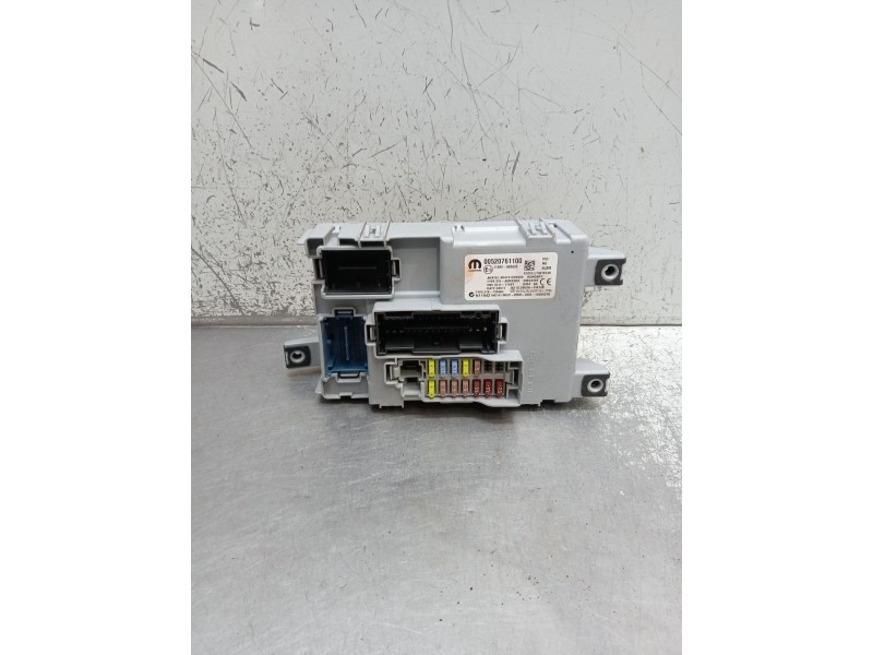 Recambio de caja reles / fusibles para fiat doblo cargo (263_) 1.3 d multijet (263wxu1a) referencia OEM IAM   