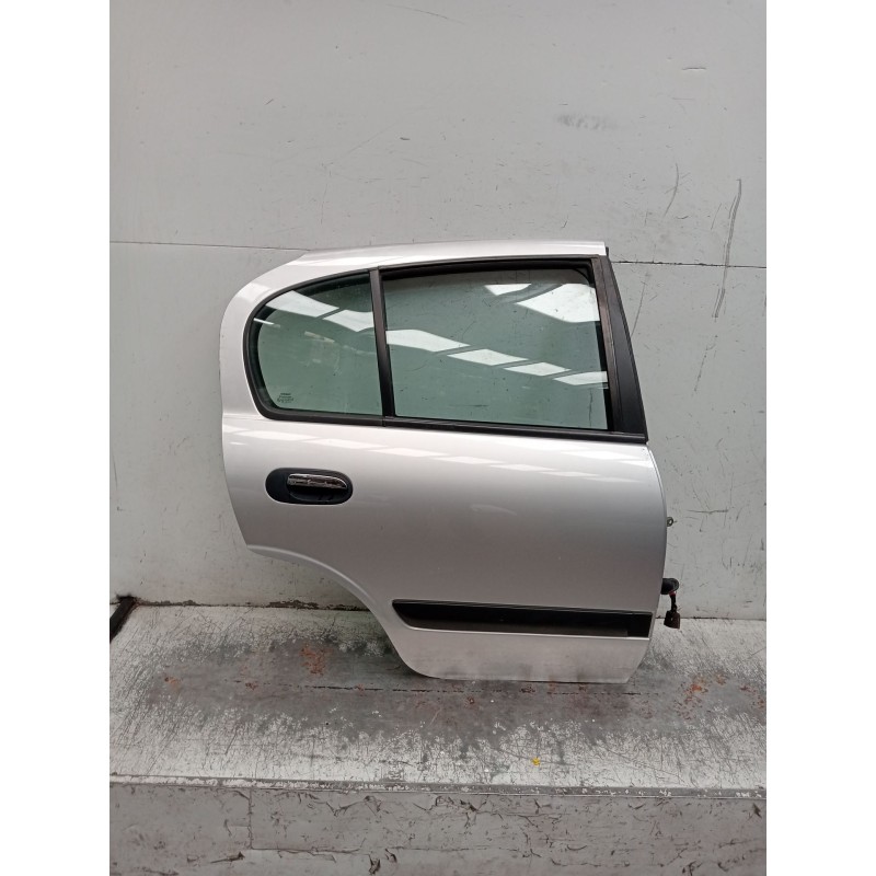 Recambio de puerta trasera derecha para nissan almera ii hatchback (n16) 2.2 di referencia OEM IAM   