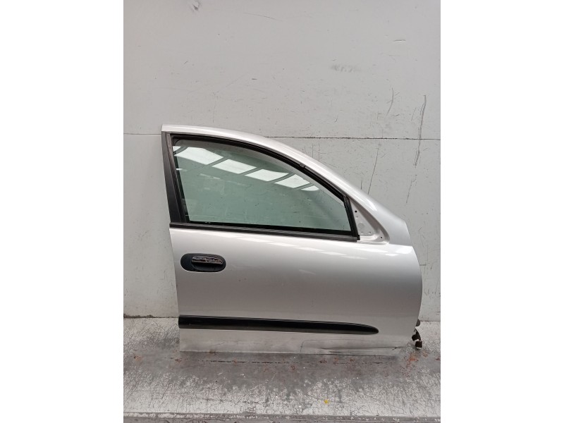 Recambio de puerta delantera derecha para nissan almera ii hatchback (n16) 2.2 di referencia OEM IAM   