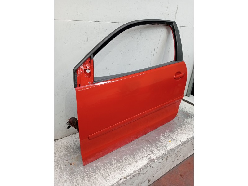 Recambio de puerta delantera izquierda para volkswagen polo iv (9n_, 9a_) 1.4 tdi referencia OEM IAM   