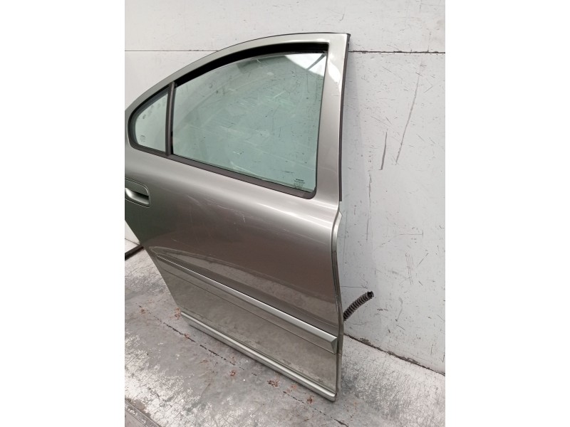Recambio de puerta trasera derecha para volvo s60 i (384) 2.4 d referencia OEM IAM   