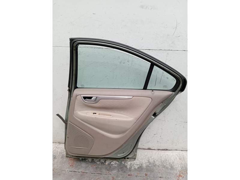 Recambio de puerta trasera derecha para volvo s60 i (384) 2.4 d referencia OEM IAM   