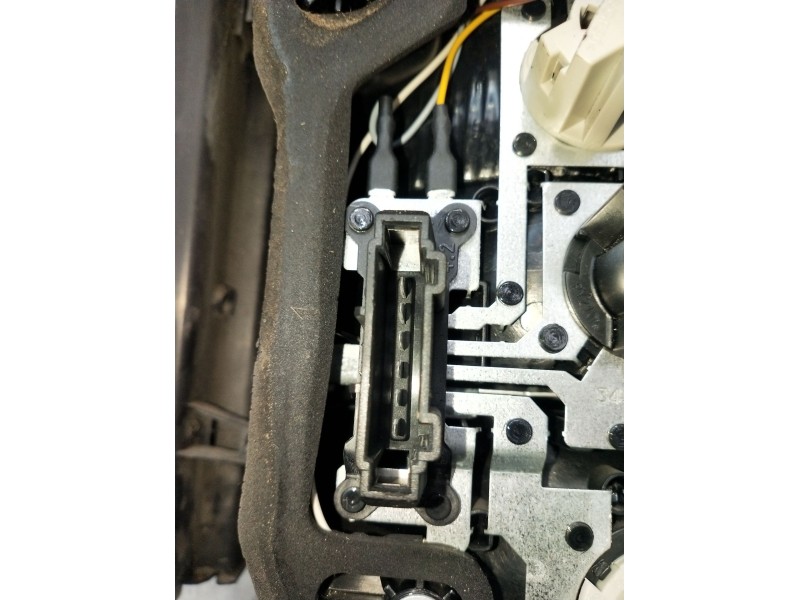 Recambio de piloto trasero izquierdo para saab 9-3 station wagon (e50) 2.0 t referencia OEM IAM   2005