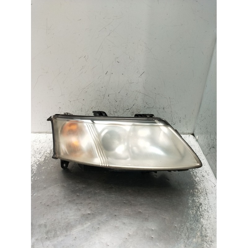 Recambio de faro derecho para saab 9-3 station wagon (e50) 2.0 t referencia OEM IAM 5DV00829000 XENON ESTA PARA PULIR 2005