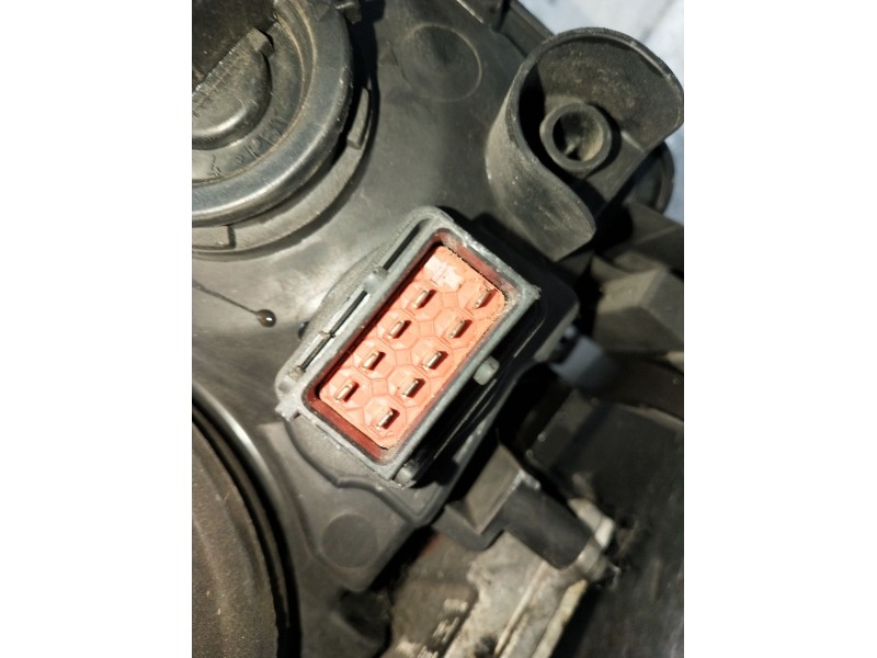 Recambio de faro derecho para saab 9-3 station wagon (e50) 2.0 t referencia OEM IAM 5DV00829000 XENON ESTA PARA PULIR 2005