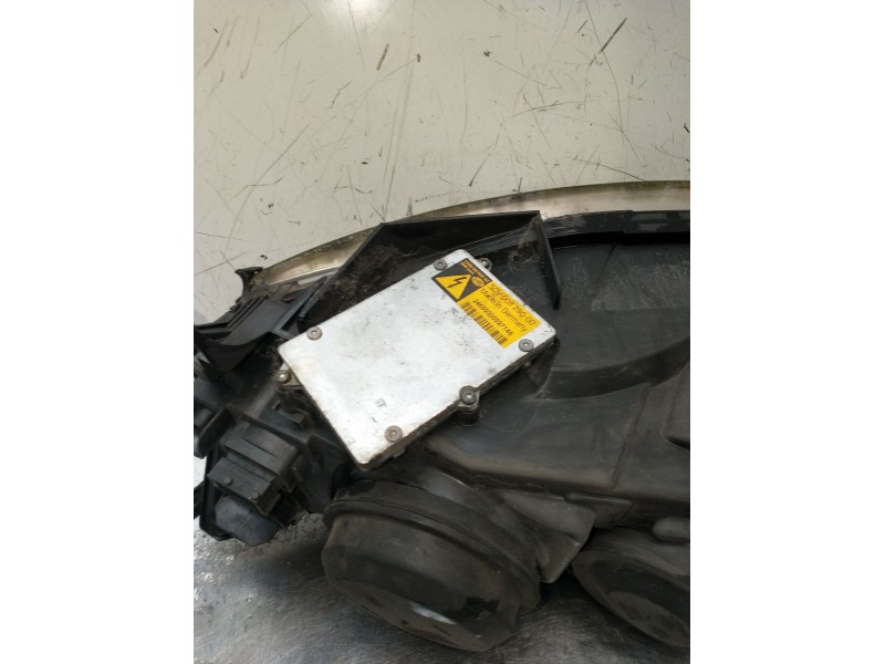 Recambio de faro derecho para saab 9-3 station wagon (e50) 2.0 t referencia OEM IAM 5DV00829000 XENON ESTA PARA PULIR 2005