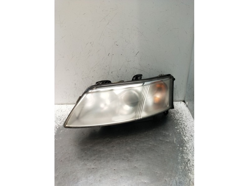 Recambio de faro izquierdo para saab 9-3 station wagon (e50) 2.0 t referencia OEM IAM 5DV00829000 XENON ESTA PARA PULIR 2005