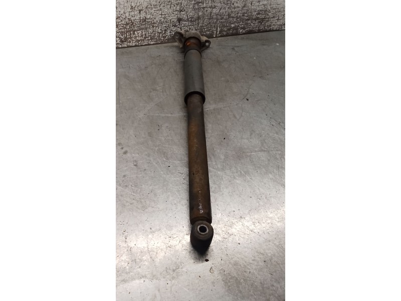 Recambio de amortiguador trasero izquierdo para ford focus ii (da_, hcp, dp) 1.6 tdci referencia OEM IAM   05