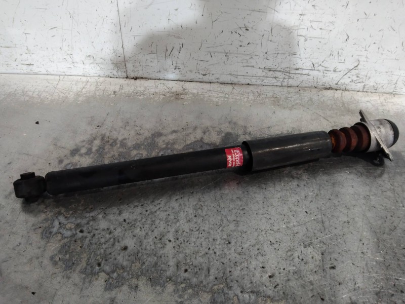 Recambio de amortiguador trasero derecho para volkswagen fox (5z1) básico referencia OEM IAM   