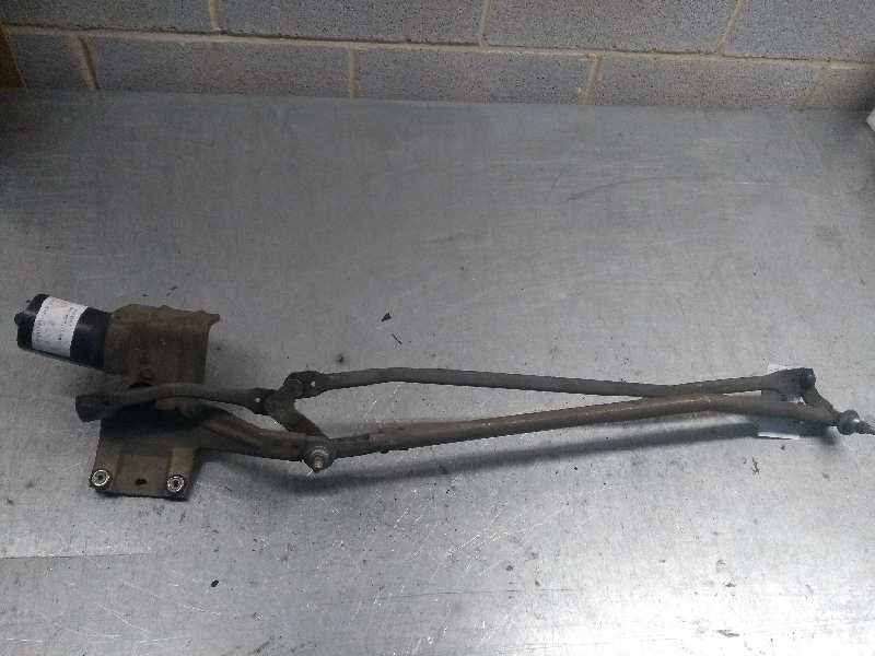 Recambio de motor limpia delantero para renault 19 hatchback (b/c53) 1.9 diesel referencia OEM IAM 0390246326   Recambio de motor limpia delantero para renault 19 hatchback (b/c53) 1.9 diesel referencia OEM IAM 0390246326