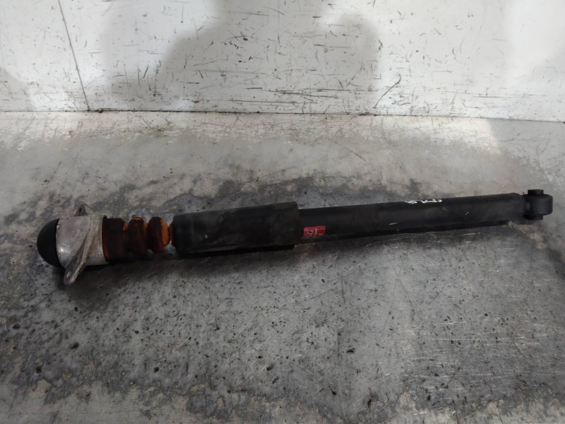 Recambio de amortiguador trasero izquierdo para volkswagen fox (5z1) básico referencia OEM IAM   