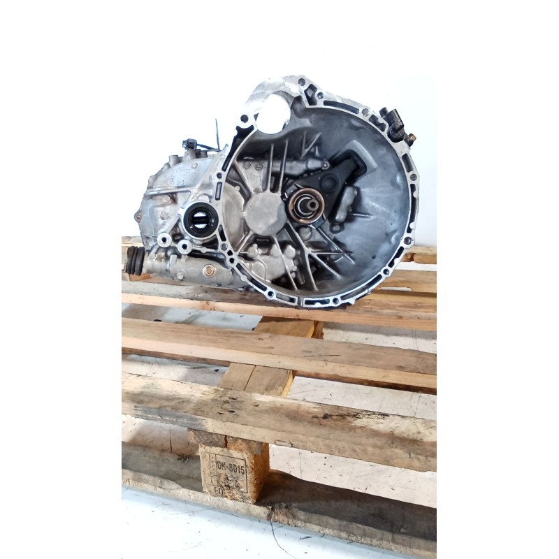 Recambio de caja cambios para nissan almera ii hatchback (n16) 2.2 di referencia OEM IAM YD 5V 1Y06A