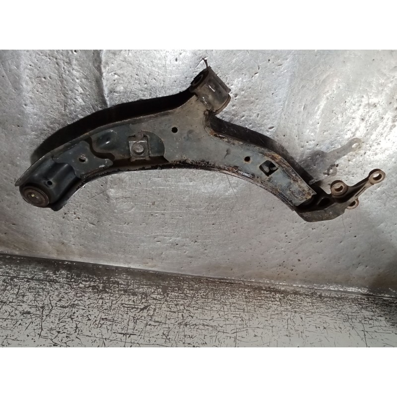 Recambio de brazo suspension inferior delantero derecho para nissan almera ii hatchback (n16) 2.2 di referencia OEM IAM   
