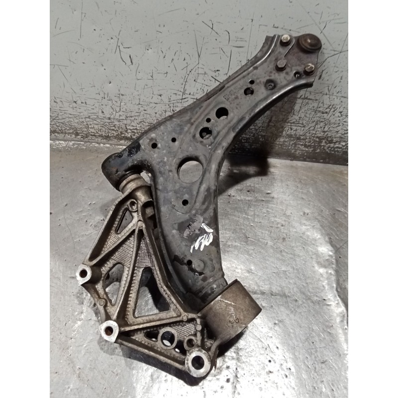Recambio de brazo suspension inferior delantero izquierdo para volkswagen polo iv (9n_, 9a_) 1.4 tdi referencia OEM IAM   05