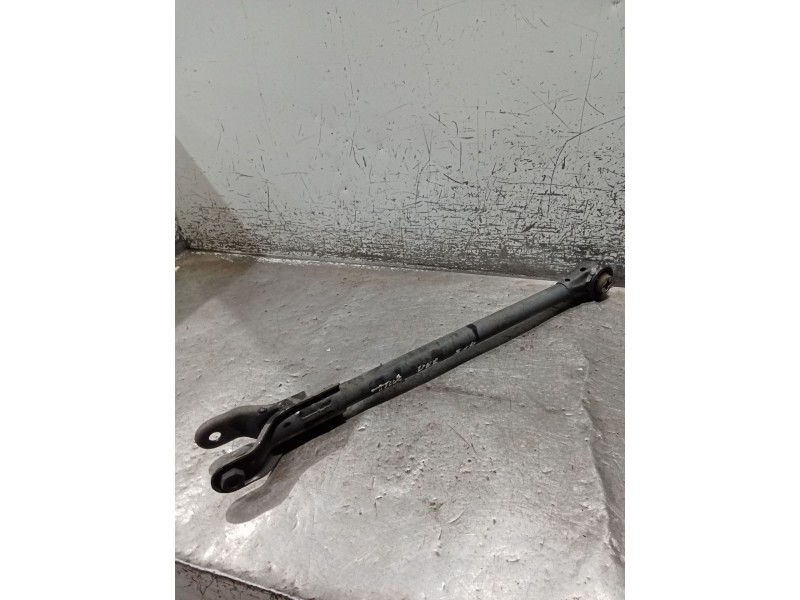 Recambio de brazo suspension superior trasero derecho para fiat doblo cargo (263_) 1.3 d multijet (263wxu1a) referencia OEM IAM 