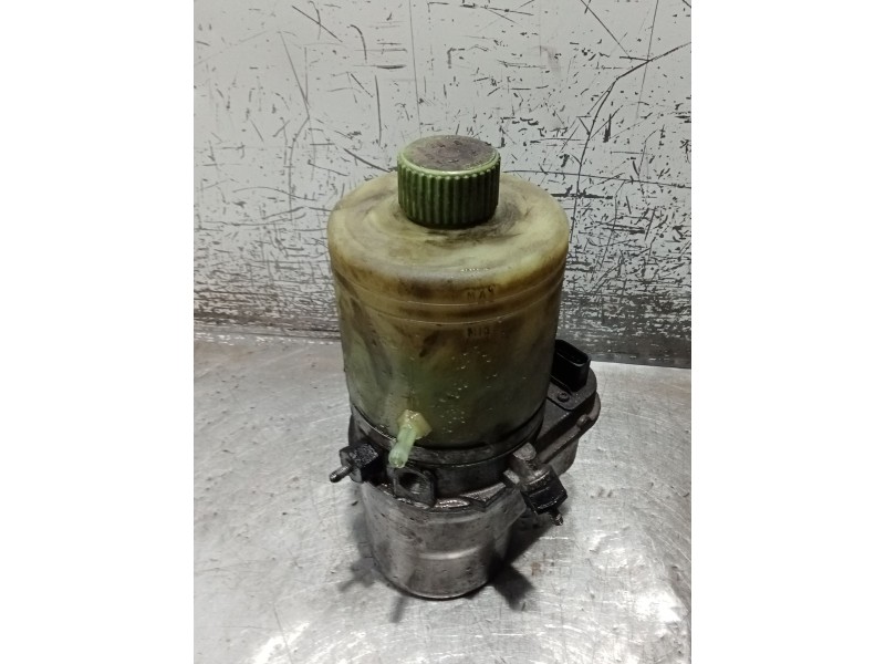 Recambio de bomba direccion para volkswagen polo iv (9n_, 9a_) 1.4 tdi referencia OEM IAM 6Q0423156  ELECTRICA