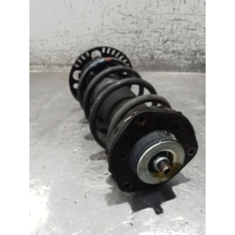 Recambio de amortiguador delantero izquierdo para volkswagen polo iv (9n_, 9a_) 1.4 tdi referencia OEM IAM 6Q0413031CE  05