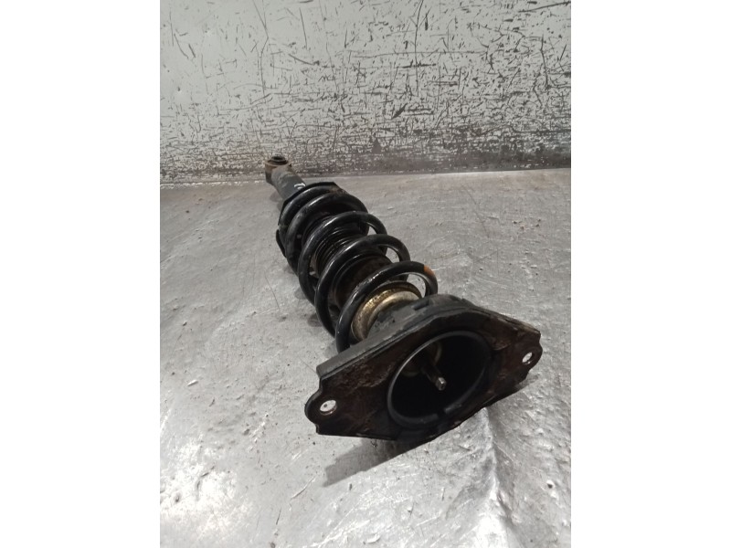Recambio de amortiguador trasero izquierdo para nissan almera ii hatchback (n16) 2.2 di referencia OEM IAM   