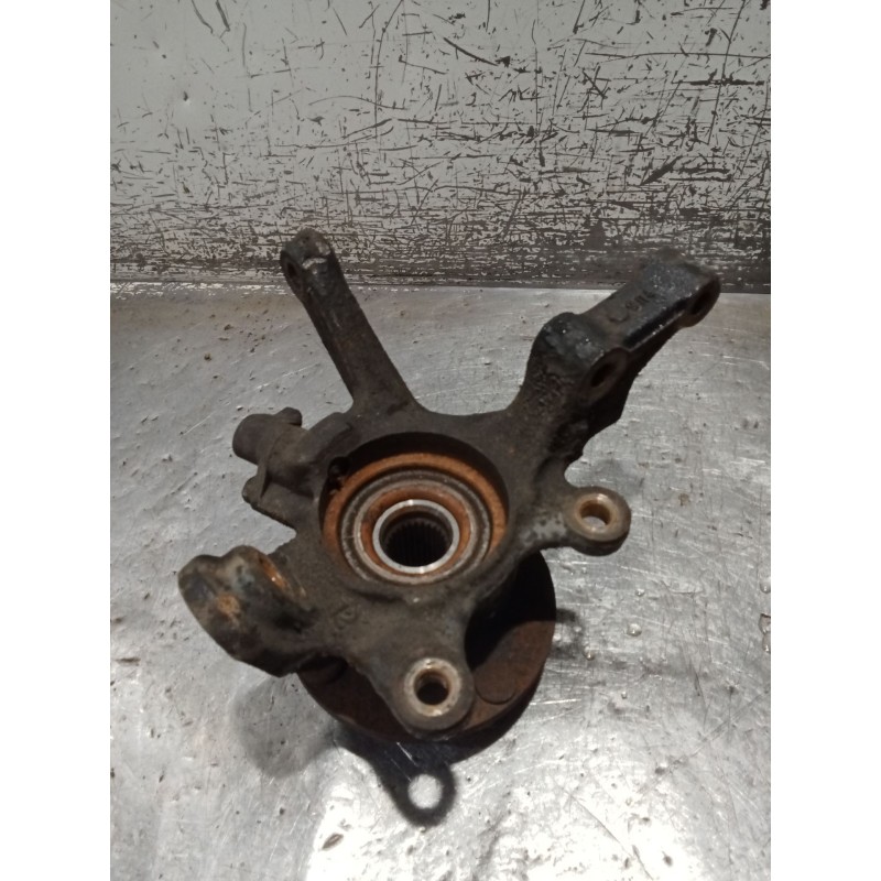 Recambio de mangueta delantera izquierda para nissan almera ii hatchback (n16) 2.2 di referencia OEM IAM   00