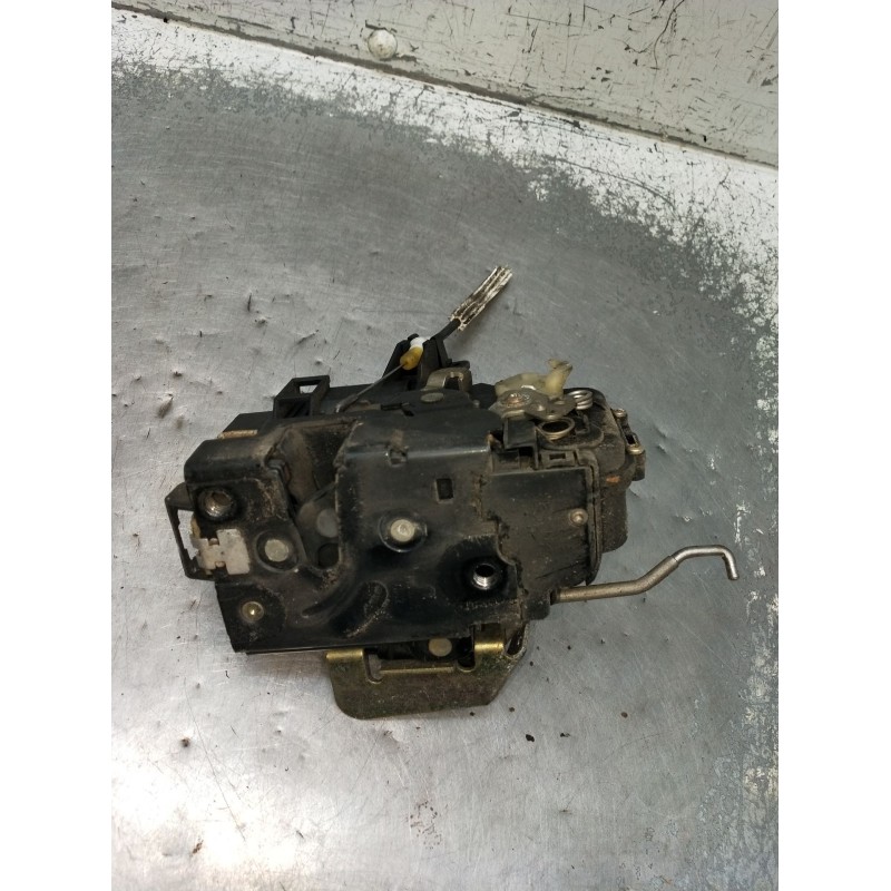 Recambio de motor cierre centralizado delantero derecho para audi allroad c5 (4bh) 2.5 tdi quattro referencia OEM IAM  5P 2000