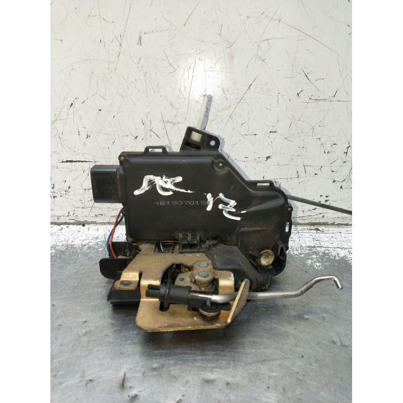 Recambio de motor cierre centralizado delantero izquierdo para audi allroad c5 (4bh) 2.5 tdi quattro referencia OEM IAM  5P 2000