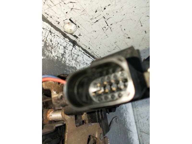 Recambio de motor cierre centralizado delantero izquierdo para audi allroad c5 (4bh) 2.5 tdi quattro referencia OEM IAM  5P 2000