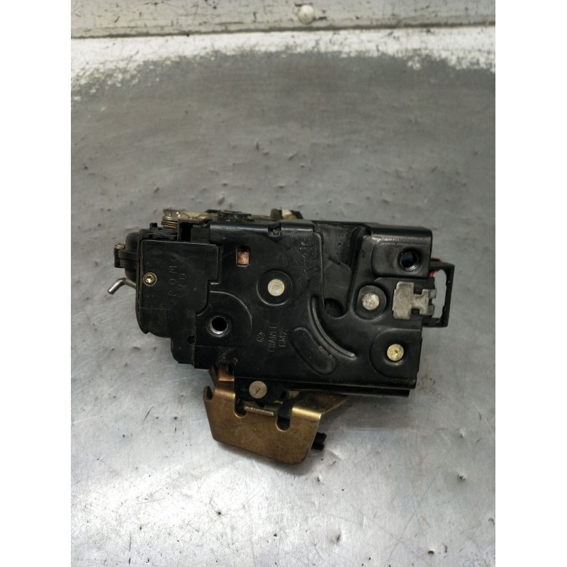 Recambio de motor cierre centralizado trasero izquierdo para audi allroad c5 (4bh) 2.5 tdi quattro referencia OEM IAM  5P 2000
