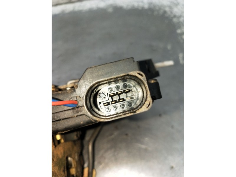 Recambio de motor cierre centralizado trasero izquierdo para audi allroad c5 (4bh) 2.5 tdi quattro referencia OEM IAM  5P 2000