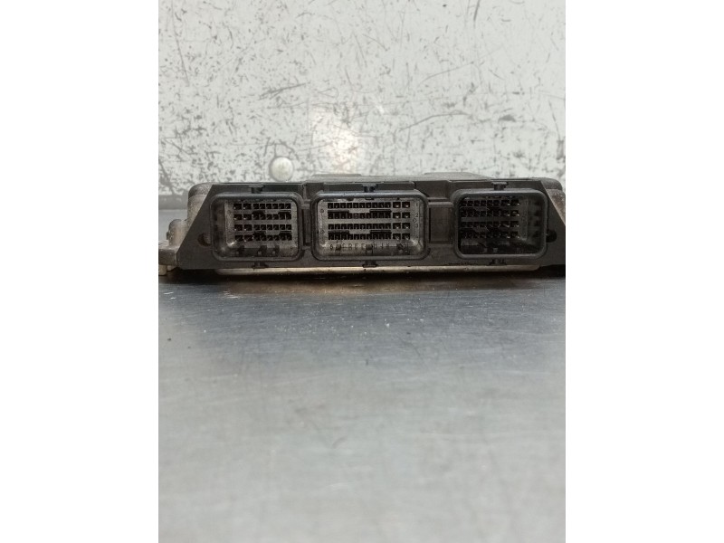 Recambio de centralita motor uce para renault megane ii (bm0/1_, cm0/1_) 1.9 dci (bm0g, cm0g) referencia OEM IAM 0281011276 8200