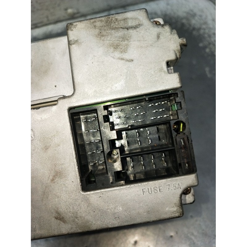 Recambio de sistema audio / radio cd para audi allroad c5 (4bh) 2.5 tdi quattro referencia OEM IAM 4B0035195 CQLA1821L 2000