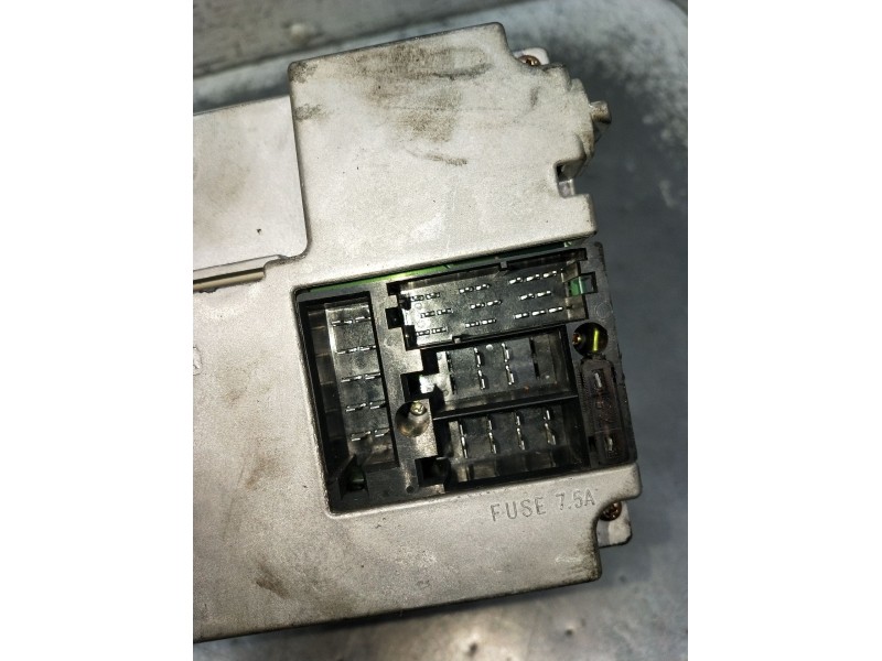 Recambio de sistema audio / radio cd para audi allroad c5 (4bh) 2.5 tdi quattro referencia OEM IAM 4B0035195 CQLA1821L 2000