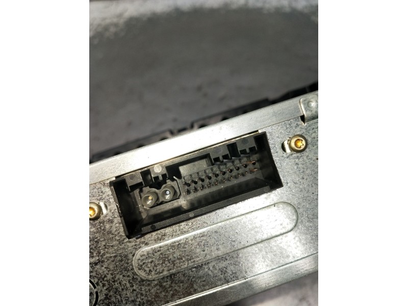 Recambio de sistema audio / radio cd para saab 9-3 station wagon (e50) 2.0 t referencia OEM IAM 12806025BA 12768225AA 28039196 2