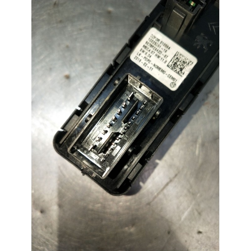 Recambio de mando elevalunas delantero izquierdo para citroën c3 aircross i (2r_, 2c_) 1.5 bluehdi 100 (2cyhyj) referencia OEM I