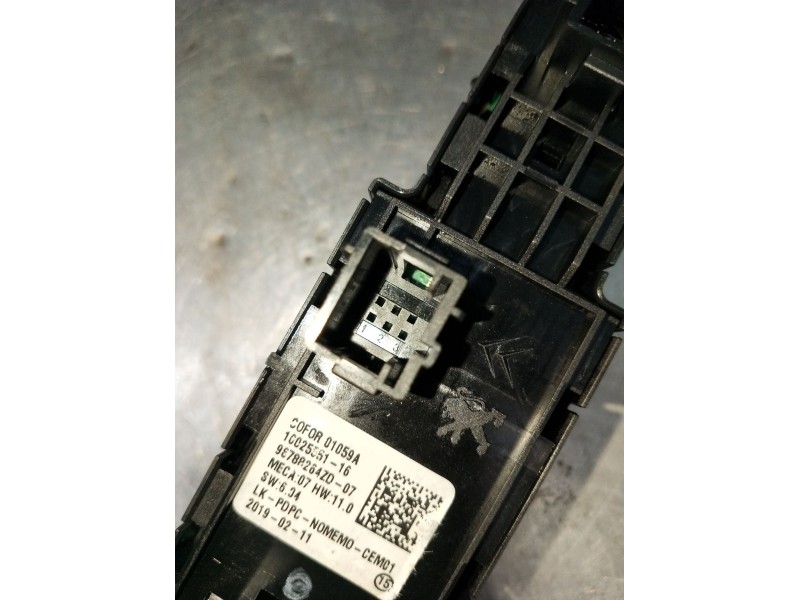 Recambio de mando elevalunas delantero izquierdo para citroën c3 aircross i (2r_, 2c_) 1.5 bluehdi 100 (2cyhyj) referencia OEM I