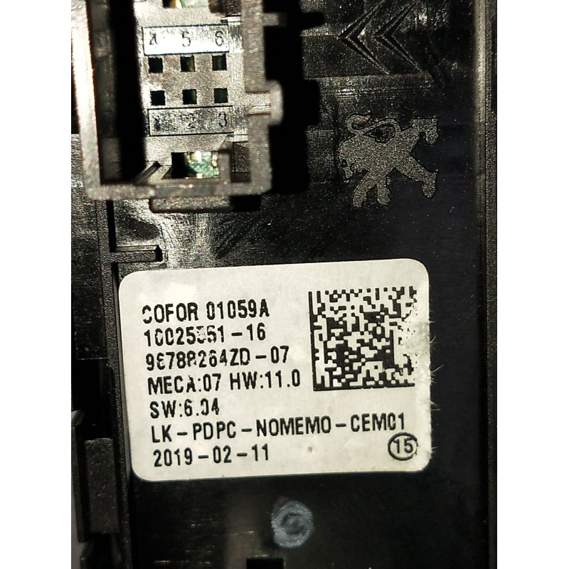 Recambio de mando elevalunas delantero izquierdo para citroën c3 aircross i (2r_, 2c_) 1.5 bluehdi 100 (2cyhyj) referencia OEM I
