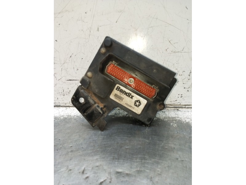 Recambio de modulo electronico para chrysler voyager ii (es) 2.5 td referencia OEM IAM 4688011 2822018 1991