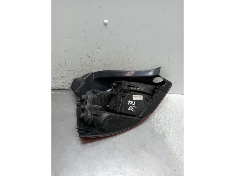 Recambio de piloto trasero derecho para renault megane ii (bm0/1_, cm0/1_) 1.9 dci (bm0g, cm0g) referencia OEM IAM 89398362  200