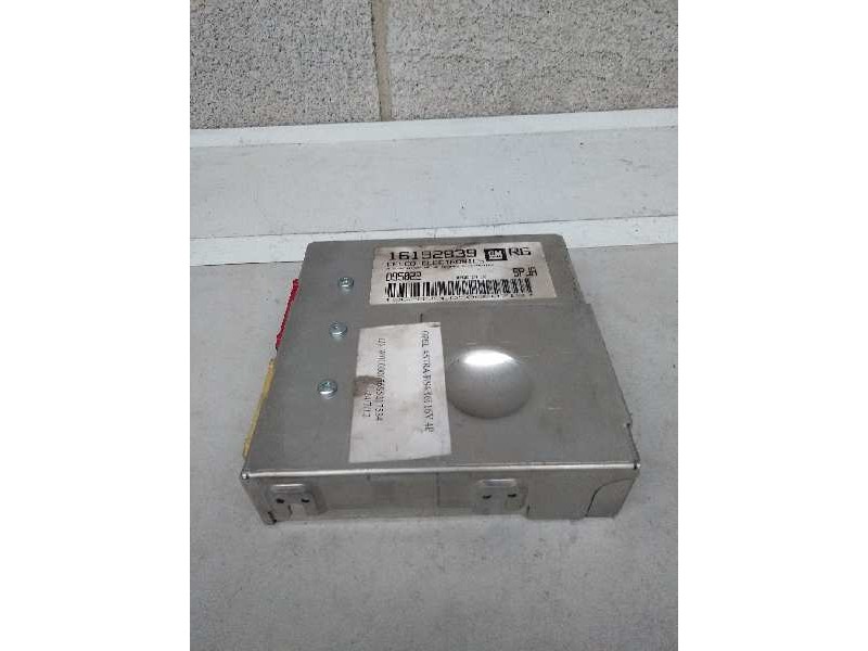 Recambio de centralita motor uce para opel astra f berlina 1.6 cat referencia OEM IAM 16192839 D95022 RG BPJA