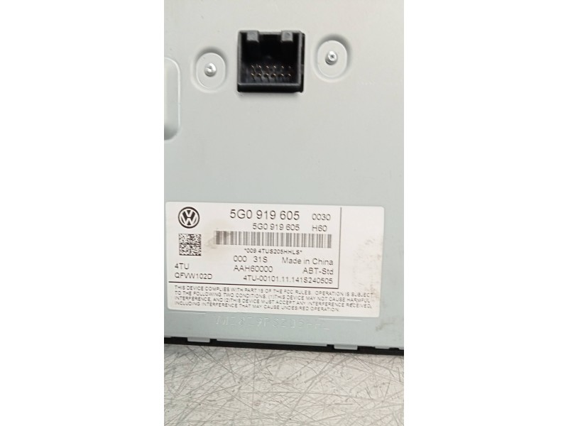 Recambio de pantalla multifuncion para volkswagen golf vii lim. advance bluemotion referencia OEM IAM 5G0919605  